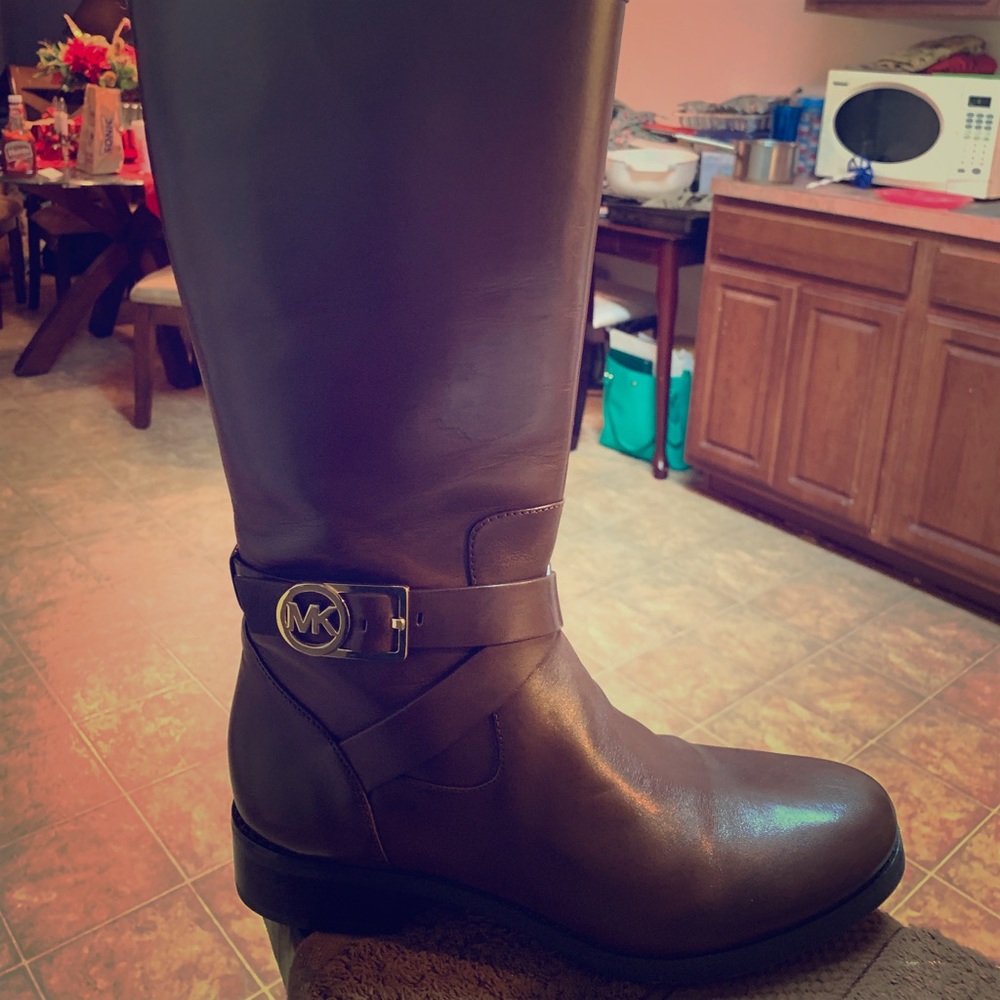 Michael Kors Boots Size 8.5